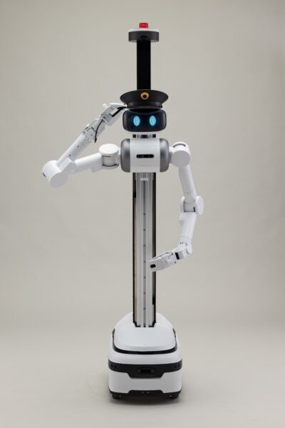 ロボットに出来ることはロボットに。次世代警備ロボットugo
